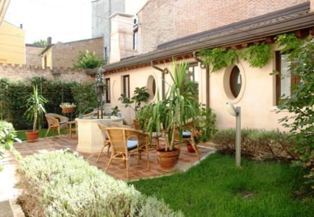 Dolcemela Hotel Ferrara Bagian luar foto